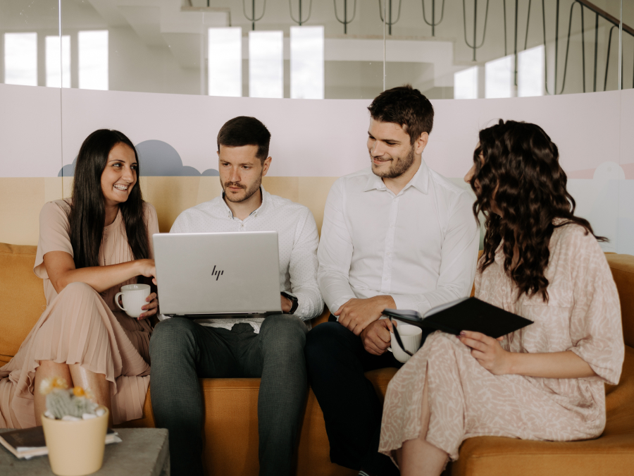 Team insights in action: clear communication helps managers prevent misunderstandings, build stronger relationships, and drive results.